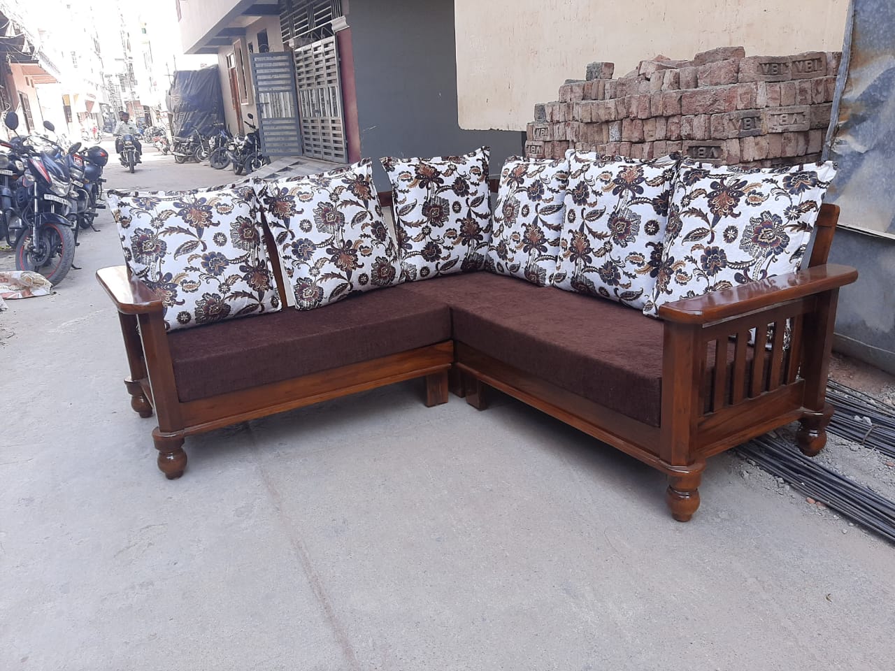 WOODEN SOFA SET